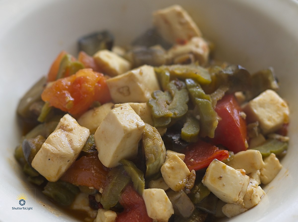 Chive, Tofu, and Egg Stir-Fry with Dungeness Crab by Sean on Adobe Stock